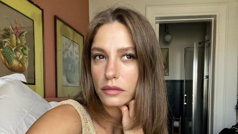 Serenay Sarıkaya